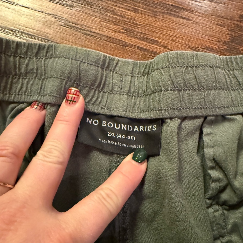 Olive Green women’s No Boundaries 2XL great condition - Picture 5 of 7
